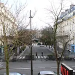 Charming Studio Near Republique